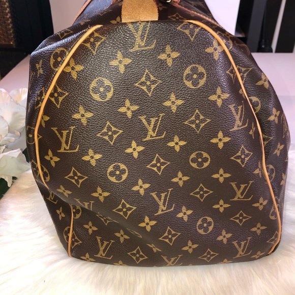 Louis Vuitton Duffle Bag - Picture 4 of 8